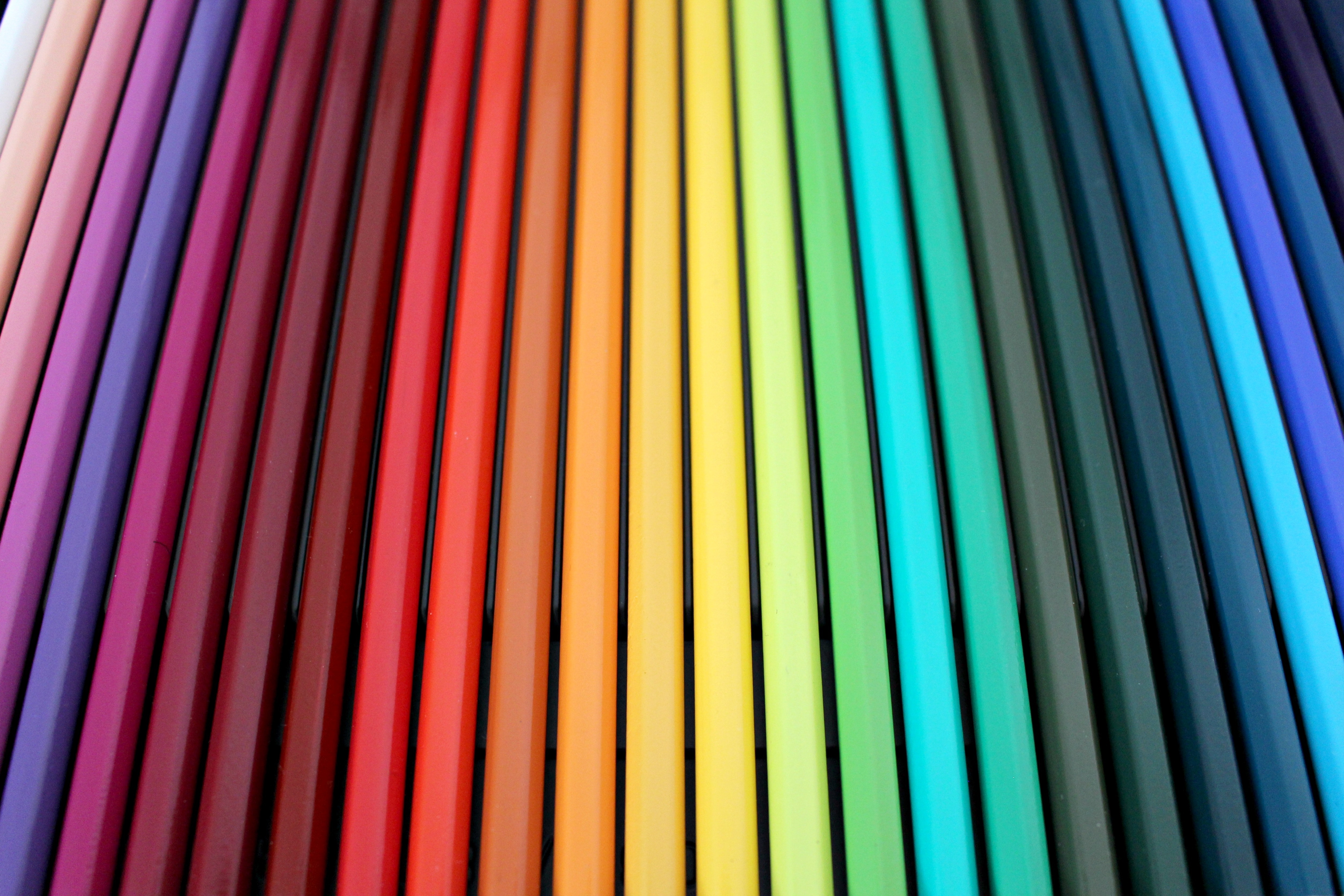 Foto de Pixabay: https://www.pexels.com/es-es/foto/set-de-lapices-de-varios-colores-459799/